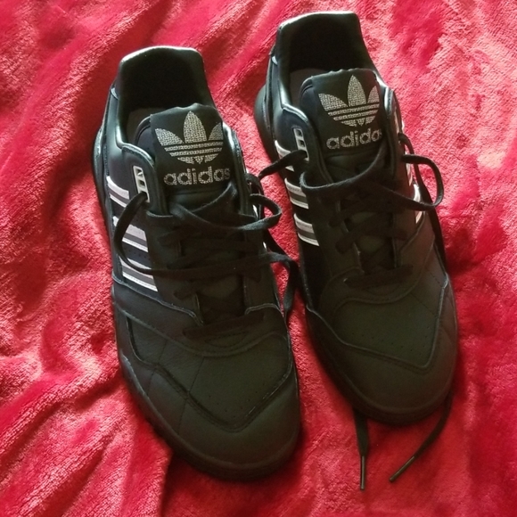 adidas black leather trainers